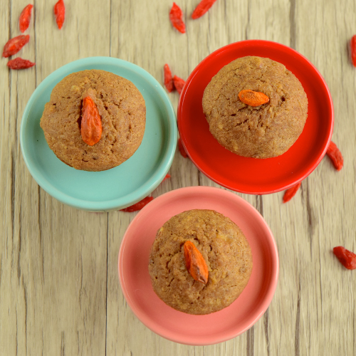 Caramelized Pineapple and Goji Muffins